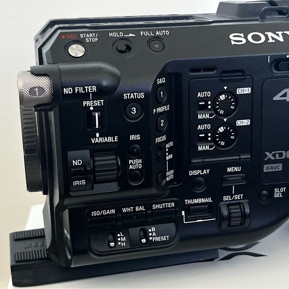 Sony PXW-FS5 - Picture 3 of 15